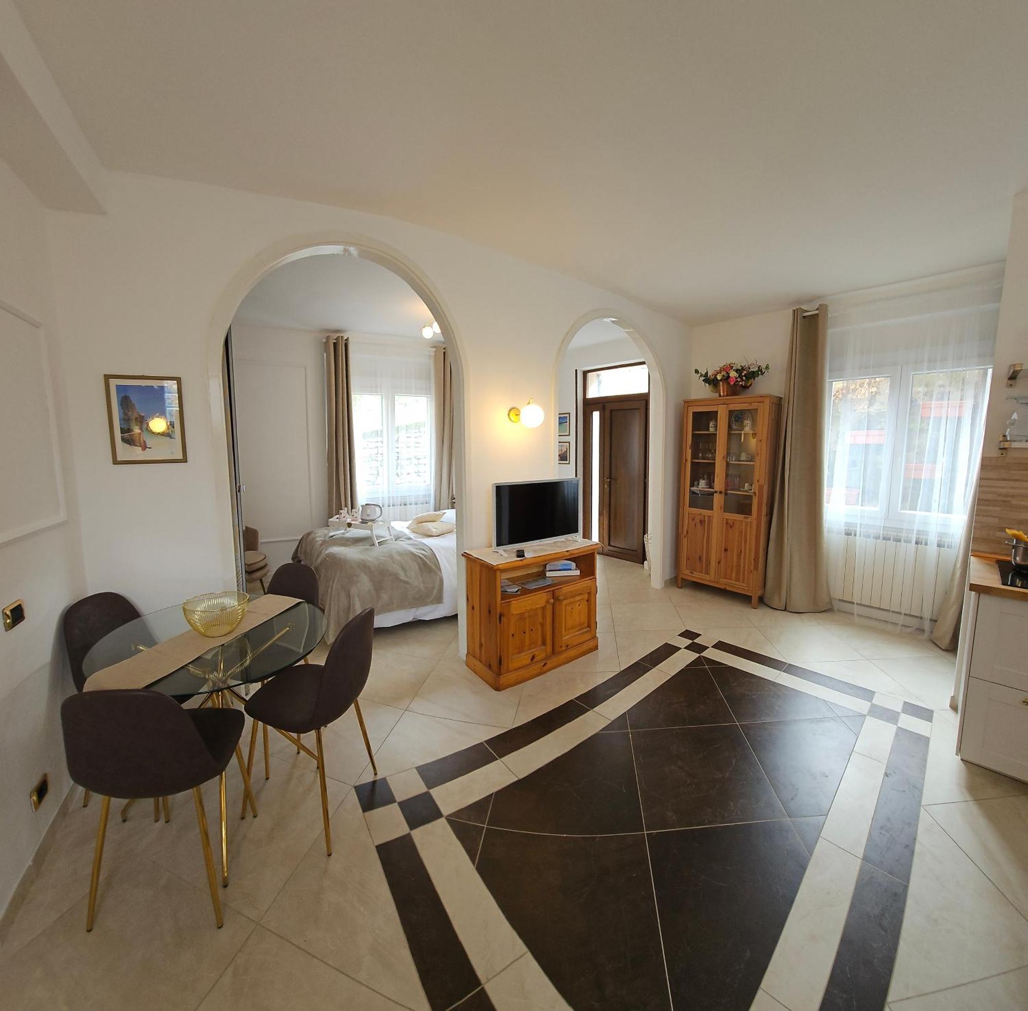 Bellagio Rotonda Apartment Bagian luar foto
